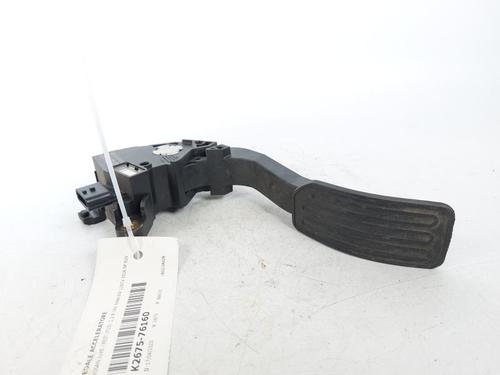 Used Pedal Pedal NISSAN JUKE (F15) 1.2 DIG-T (115 hp) 15171174 15171174