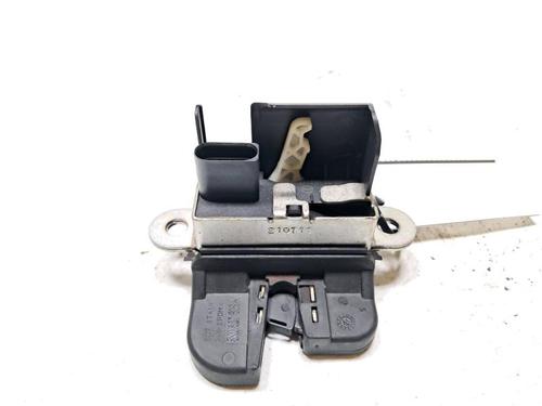 Used Tailgate lock VW GOLF VI (5K1) 1.6 TDI (105 hp) 31082263