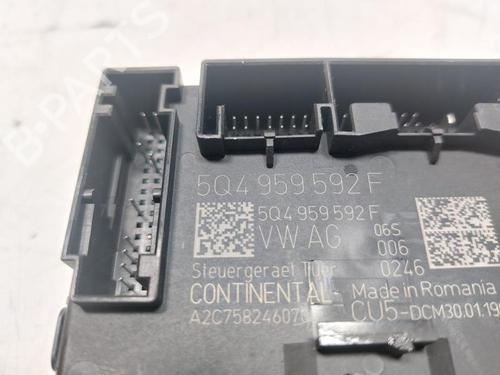 Elektronische module SKODA OCTAVIA III Combi (5E5, 5E6) 1.6 TDI | BP30898748M83