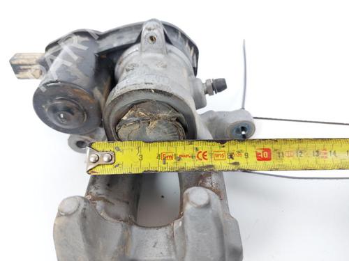 Left front brake caliper OPEL CORSA F (P2JO) 1.2 (68) | BP17204131M105