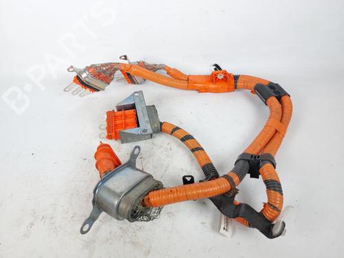 Used Wiring harness TOYOTA YARIS (_P13_) 1.5 Hybrid (NHP130_, NHP130) (101 hp) 20502385
