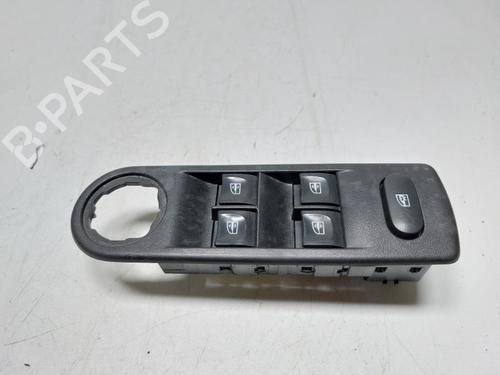 Used Left front window switch RENAULT CAPTUR I (J5_, H5_) 0.9 TCe 90 (90 hp) 30802377