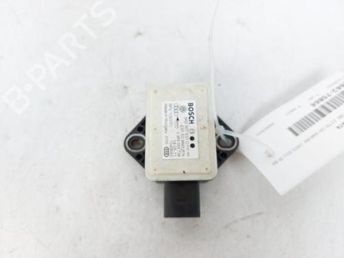 Used Electronic module AUDI A4 B8 (8K2) 2.0 TDI (143 hp) 15170670