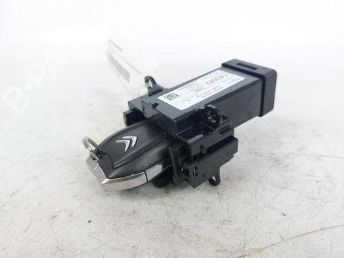 Used Electronic module Electronic module CITROËN C4 Picasso II 1.2 THP 130 (130 hp) 15173960 15173960