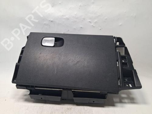 Used Glove box Glove box 39498762 39498762