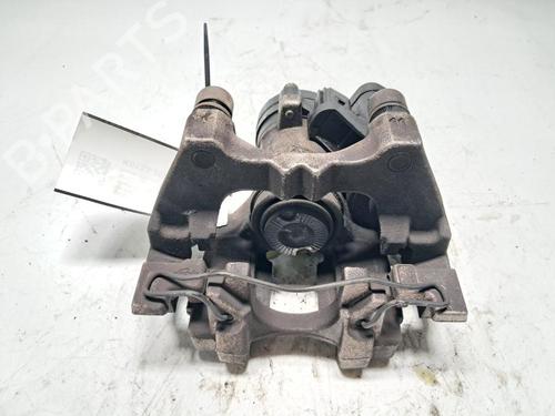 Used Right front brake caliper SKODA KAROQ (NU7, ND7) 2.0 TDI (116 hp) 31062910