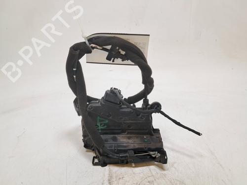 front-right-lock-smart-fortwo-coupe-453-2014-39634800 main image