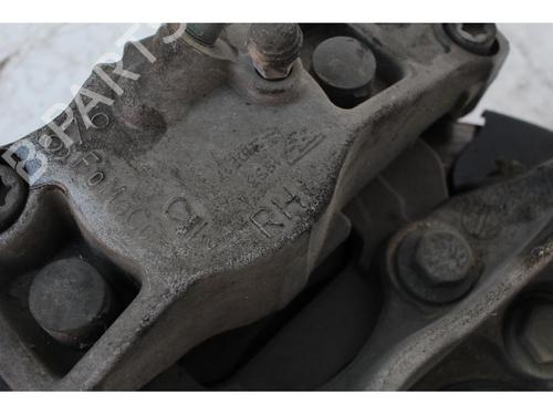 Right front steering knuckle VOLVO V40 Hatchback (525) D2 | BP15146847M26 