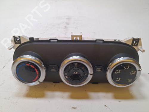 Used Climate control Climate control 38615006 38615006