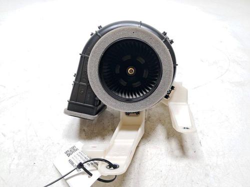 Used Radiator fan Radiator fan MAZDA 2 Hatchback (KB) 1.5 Hybrid (KBAC3X) (116 hp) 34052305 34052305