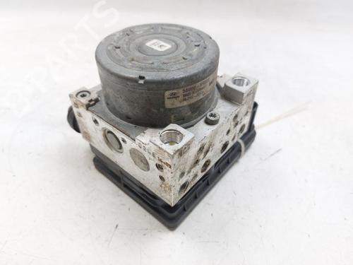 Used ABS pump HYUNDAI i10 II (BA, IA) 1.0 (67 hp) 15173644