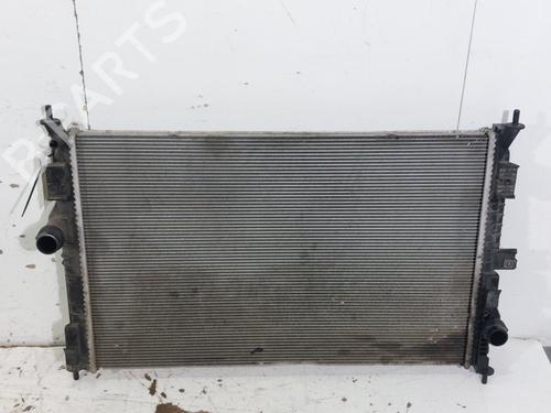 water-radiator-citroen-c4-picasso-ii-2013-35782113 main image