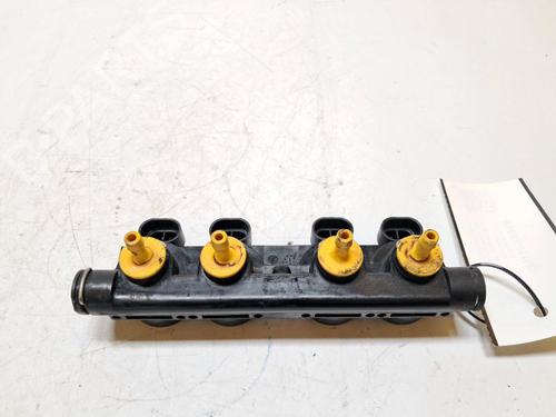 Used Injector Injector VW POLO V (6R1, 6C1) 1.2 (60 hp) 33197206 33197206