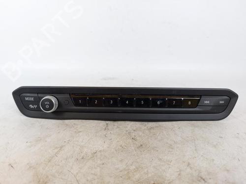 radio-bmw-3-touring-g21-g81-330-e-plug-in-hybrid-xdrive-7949453-2019-15177167 main image