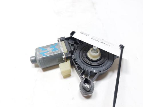 Rudehejsemekanisme Højre foran SKODA KAROQ (NU7, ND7) 2.0 TDI (116 hp) 31011018