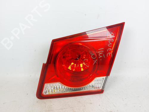 Used Right taillight CHEVROLET CRUZE (J300) 1.6 (124 hp) 19411318