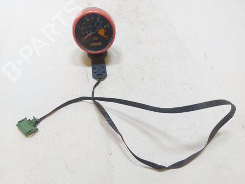 instrument-cluster-smart-city-coupe-450-1998-1999-2000-2001-2002-2003-2004-34263304 main image