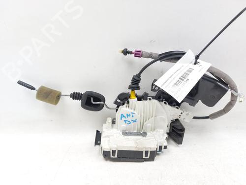 Front right lock MERCEDES-BENZ C-CLASS (W204) C 320 CDI 4-matic (204.089) A2047201835 A2047200635