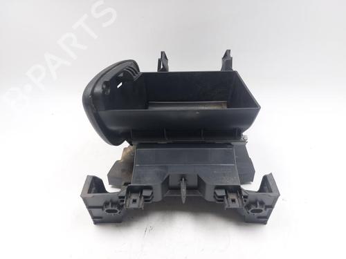 handschuhfach-smart-forfour-hatchback-453-2014-25483181 main image