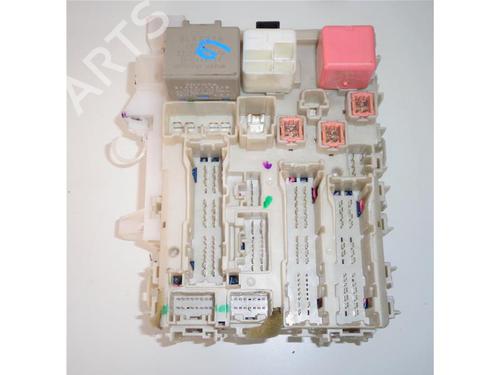Used Fuse box Fuse box TOYOTA RAV 4 III (_A3_) 2.2 D 4WD (ALA30_, ALA30R) (136 hp) 15140178 15140178