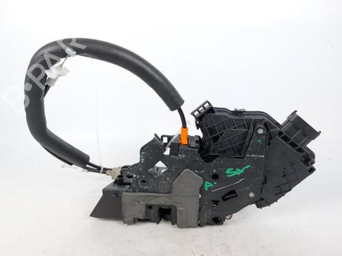 Used Front left lock JAGUAR XE (X760) 2.0 D AWD (180 hp) 15172335