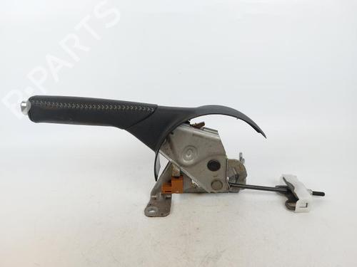 Used Hand brake Hand brake TOYOTA YARIS (_P13_) 1.5 Hybrid (NHP130_, NHP130) (101 hp) 15171642 15171642
