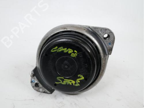 Used Engine mount BMW 3 Coupe (E92) 320 d (177 hp) 15148771