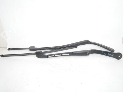 Used Front windshield wiper arm BMW 3 Coupe (E92) 320 d (177 hp) 15148746