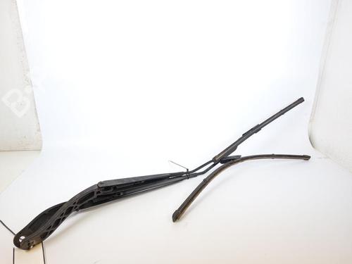 Used Front windshield wiper arm RENAULT MEGANE IV Grandtour (K9A/M/N_) 1.5 Blue dCi 115 (K9A6) (116 hp) 15167130