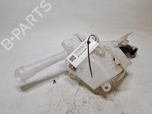 windscreen-washer-tank-toyota-yaris-_p21_-_pa1_-_ph1_-2020-34207106 main image