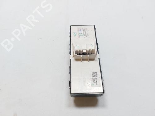 Left front window switch KIA SPORTAGE V (NQ5) 1.6 CRDi MHEV | BP33196558I27 - Image 3
