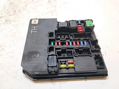 Used Fuse box Fuse box NISSAN JUKE (F15) 1.5 dCi (110 hp) 33457106 33457106