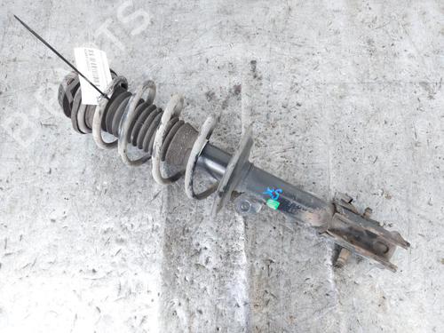 Venstre fortil støddæmper TOYOTA YARIS (_P9_) 1.4 D-4D (NLP90_, NLP90R) (90 hp) 19059119