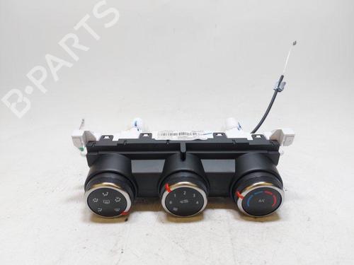 Used Climate control Climate control RENAULT CLIO V (B7_) 1.0 SCe 65 (B7MG) (67 hp) 33734499 33734499