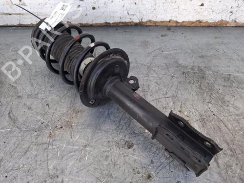 Used Right front shock absorber Right front shock absorber TOYOTA YARIS (_P13_) 1.5 Hybrid (NHP130_, NHP130) (101 hp) 39067623 39067623