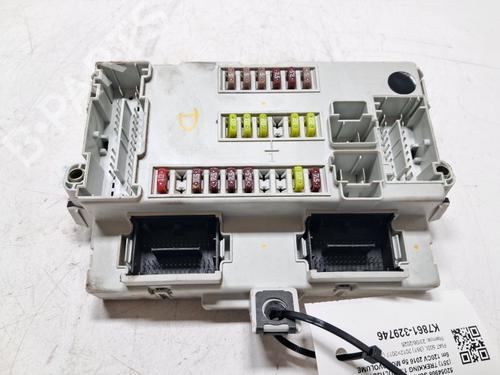 Used Fuse box Fuse box 36880878 36880878