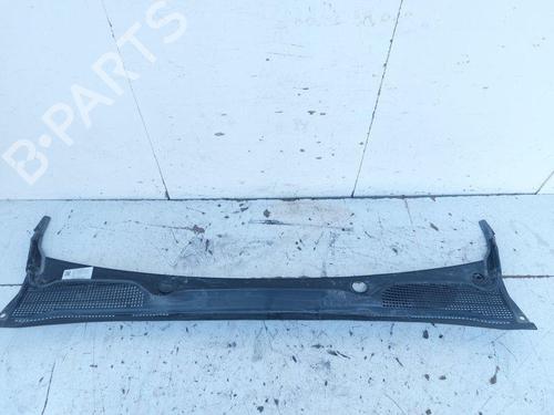 Used Grille Grille RENAULT CLIO V (B7_) 1.0 LPG (B7MT) (91 hp) 33904526 33904526