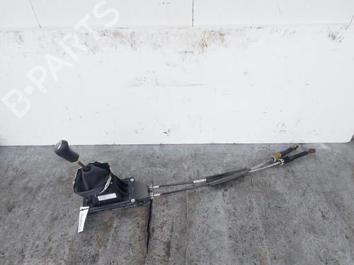 Used Shift knob RENAULT CAPTUR I (J5_, H5_) 0.9 TCe 90 (90 hp) 30802353