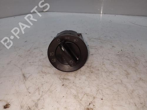 Forlygtekontakt VW GOLF IV (1J1) 1.9 TDI (101 hp) 31031542