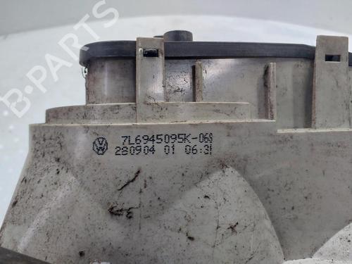 Left taillight VW TOUAREG (7LA, 7L6, 7L7) 2.5 R5 TDI | BP30311904C34