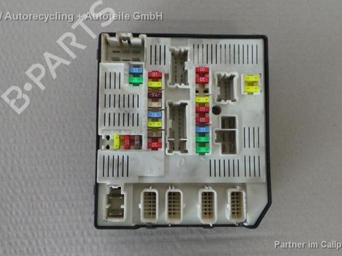 Used Fuse box RENAULT MEGANE III Hatchback (BZ0/1_, B3_) 1.6 16V (BZ0H) (101 hp) 16175897