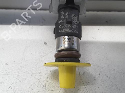 Used Injector SKODA CITIGO (NF1) 1.0 (60 hp) 15367652