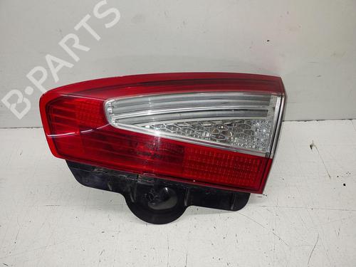 Achterlicht kofferdeksel achterklep rechts FORD MONDEO IV Turnier (BA7) 2.0 TDCi (140 hp) 31693045