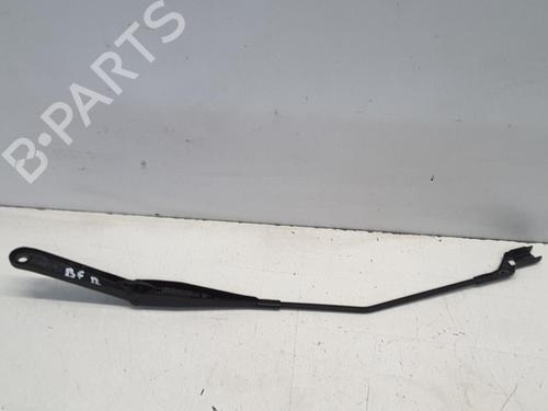 Used Front windshield wiper arm FORD FIESTA VI (CB1, CCN) 1.0 EcoBoost (125 hp) 16073553