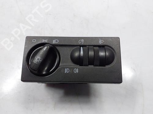 Commutateur VW TRANSPORTER T4 Bus (70B, 70C, 7DB, 7DK, 70J, 70K, 7DC, 7DJ) 2.0 (84 hp) 28970496