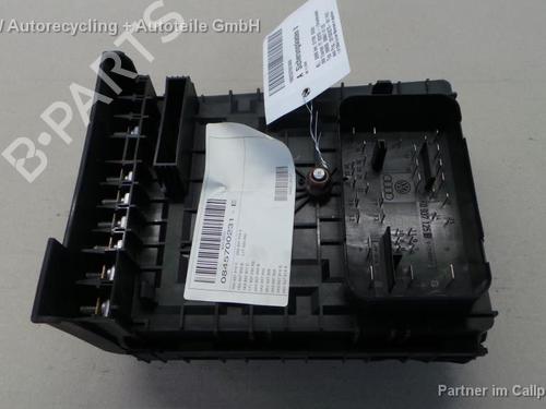 Used Fuse box VW TOURAN (1T1, 1T2) 1.4 TSI (170 hp) 16175540
