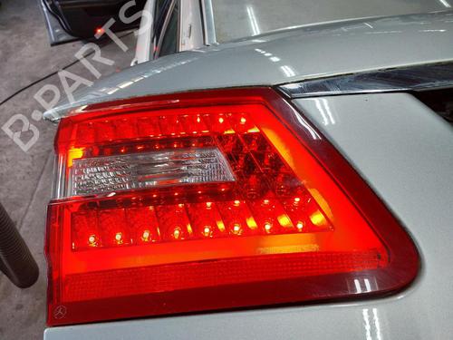 Højre baklys, luke MERCEDES-BENZ E-CLASS T-Model (S212) E 200 CDI / BlueTEC (212.205, 212.206) (136 hp) 30054056