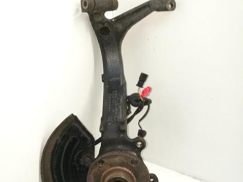 Used Left front steering knuckle AUDI A6 C5 Avant (4B5) 2.5 TDI (150 hp) 15366402
