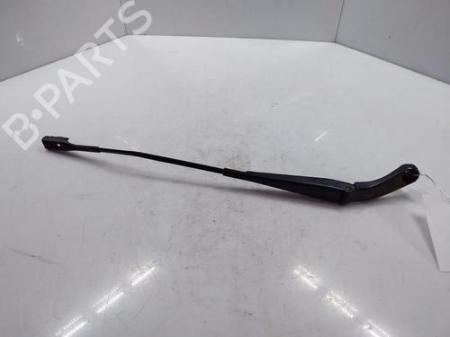 Used Front windshield wiper arm AUDI A4 B8 Avant (8K5) 1.8 TFSI (120 hp) 22426955