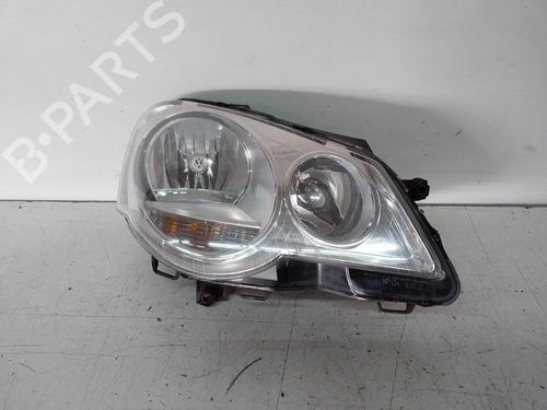 Used Right headlight VW POLO IV (9N_, 9A_) 1.4 16V (80 hp) 32841807